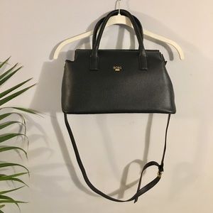 Comes with cross body strap